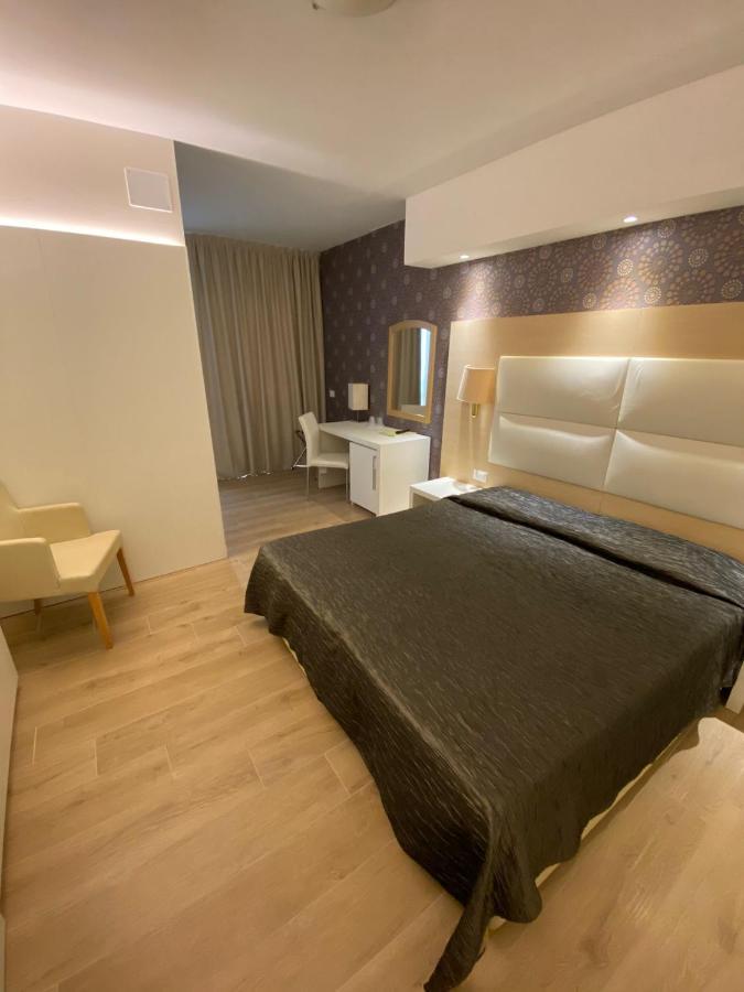 Hotel Conca Verde Lignano Sabbiadoro Bagian luar foto