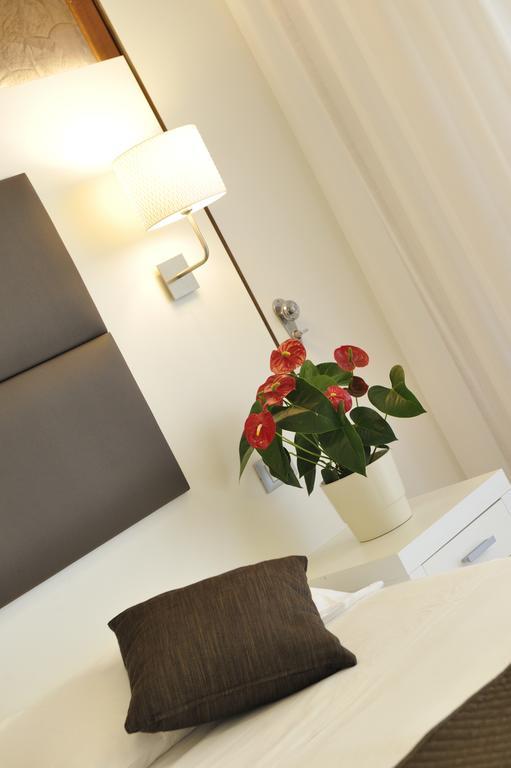 Hotel Conca Verde Lignano Sabbiadoro Bagian luar foto