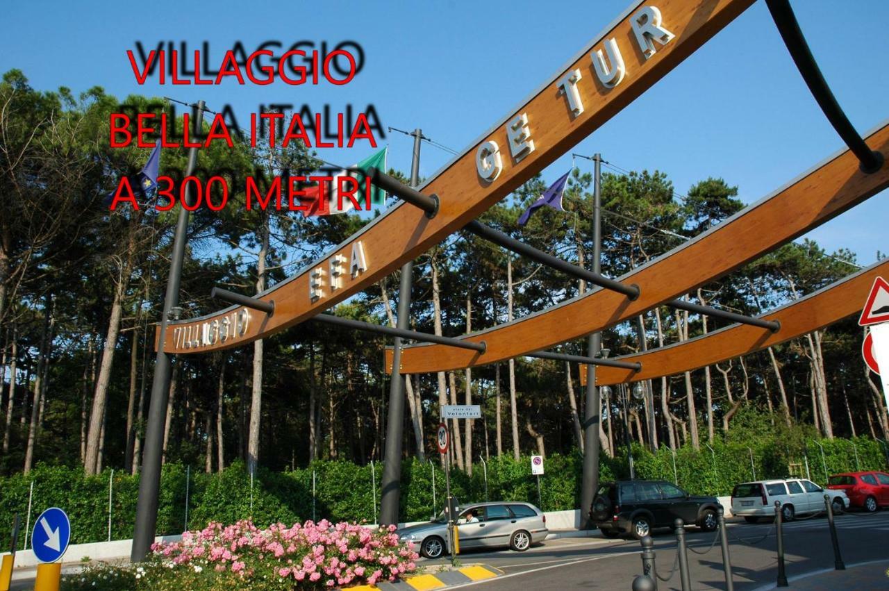 Hotel Conca Verde Lignano Sabbiadoro Bagian luar foto
